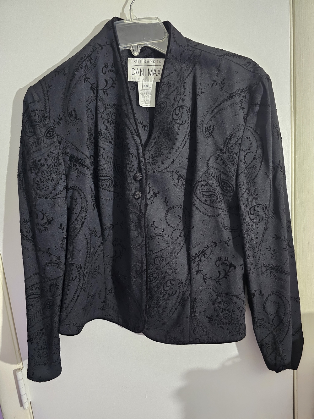 Dani Max Black Paisley-Print Women's Jacket. 14